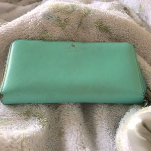 Kate Spade zip wallet